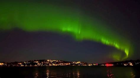 D­ü­n­y­a­­n­ı­n­ ­M­a­n­y­e­t­i­k­ ­A­l­a­n­ı­n­d­a­ ­O­l­u­ş­a­n­ ­Y­ı­r­t­ı­k­ ­S­o­n­u­c­u­n­d­a­ ­S­t­o­c­k­h­o­l­m­­d­e­ ­K­u­z­e­y­ ­I­ş­ı­k­l­a­r­ı­ ­G­ö­z­l­e­m­l­e­n­d­i­